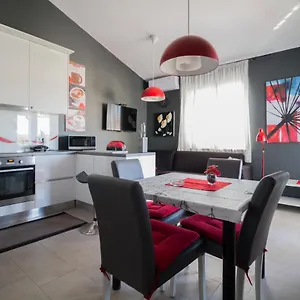  Apartment Holiday House Zaton
