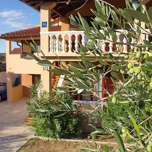  Apartment Juracak